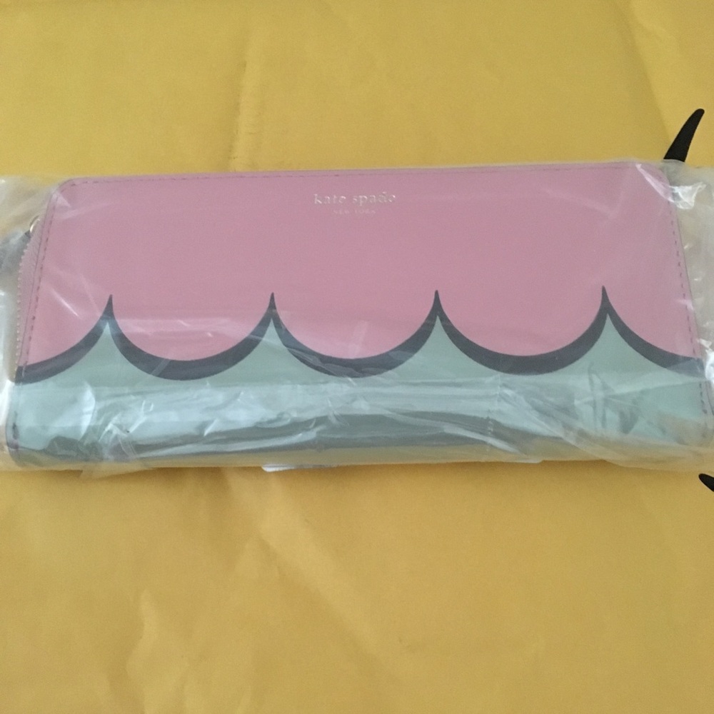 ♠️Kate Spade♠️ Wallet - Picture 6 of 6